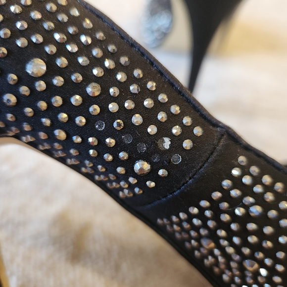 Rhinestone Black and Silver Le Chateau Heels Pumps Stilettos - Picture 5 of 5